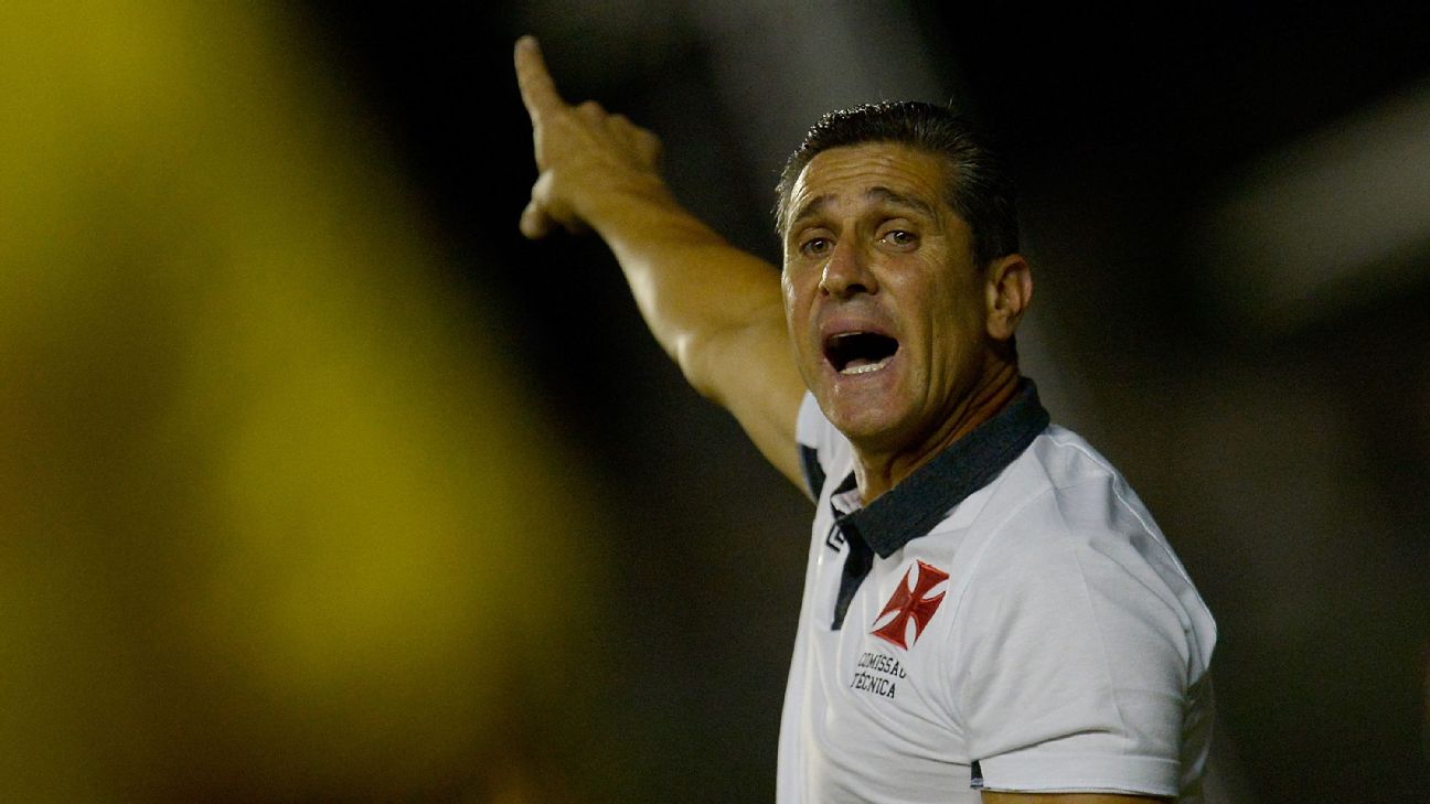 Exclusivo: Jorginho quebra o silêncio sobre a possibilidade de assinar com o Vasco