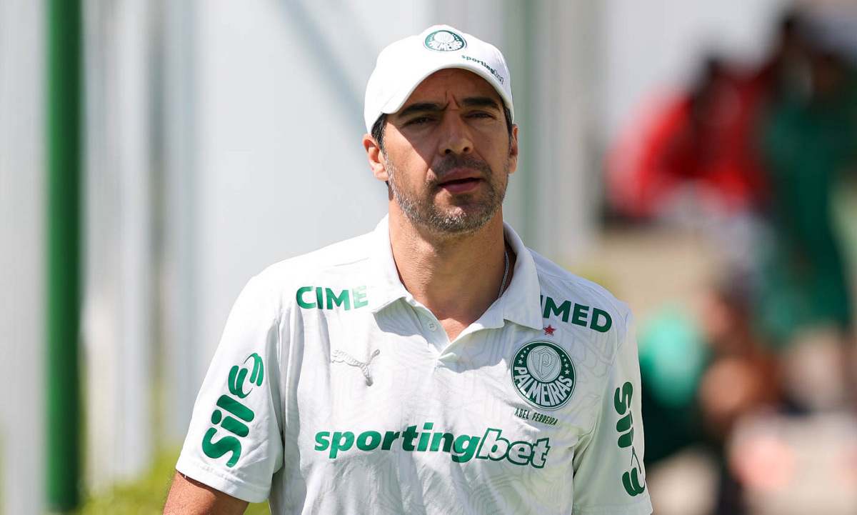 Abel aprova e Palmeiras prepara investida milionária por destaque do Vasco