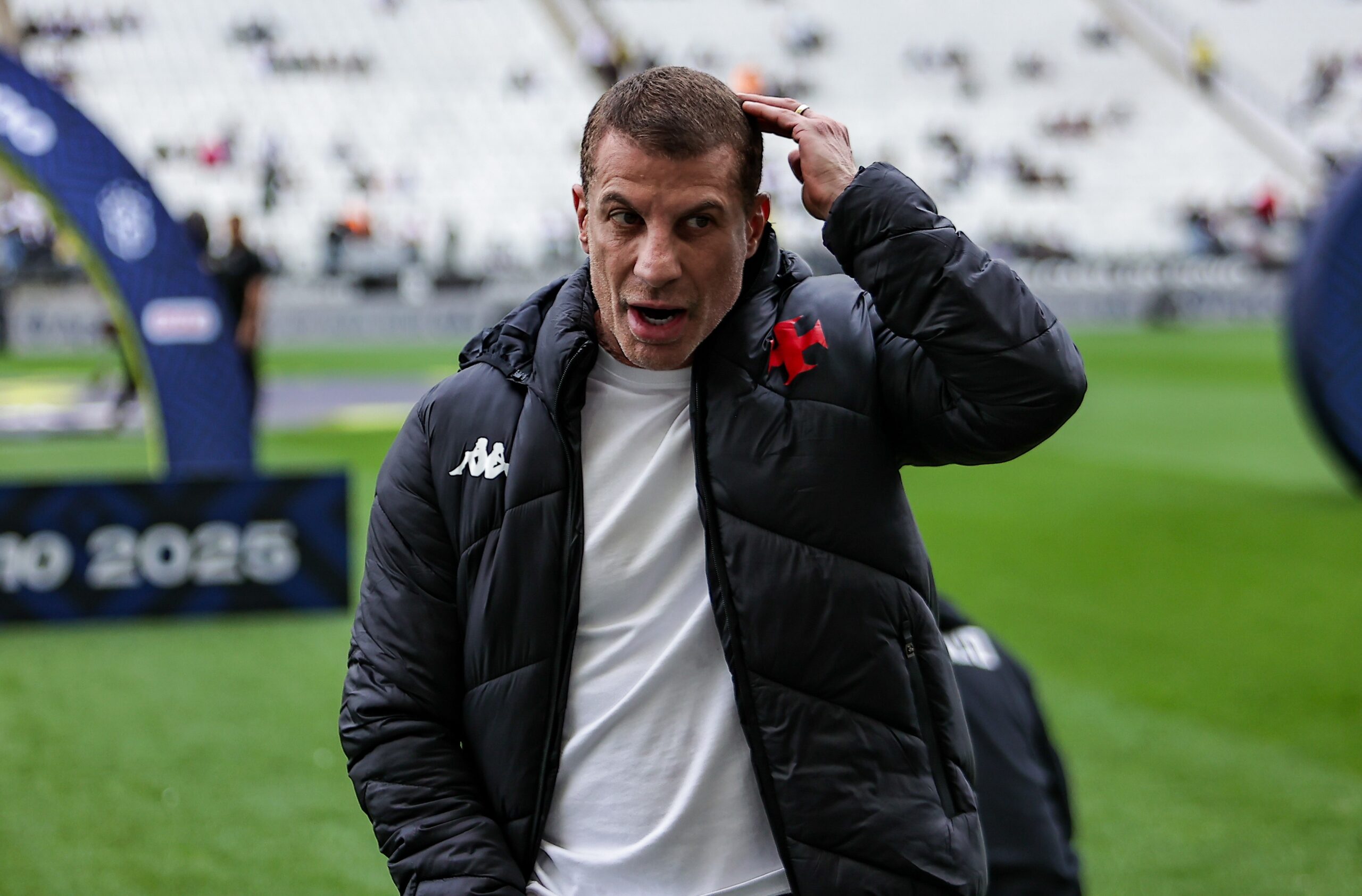 De Saída? Pedrinho avalia cenário e Vasco pode negociar jogador para a Europa