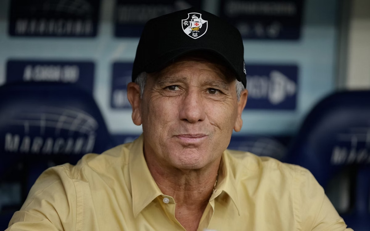 Vasco acerta retorno de camisa 10: Renato Gaúcho ganha meia cerebral