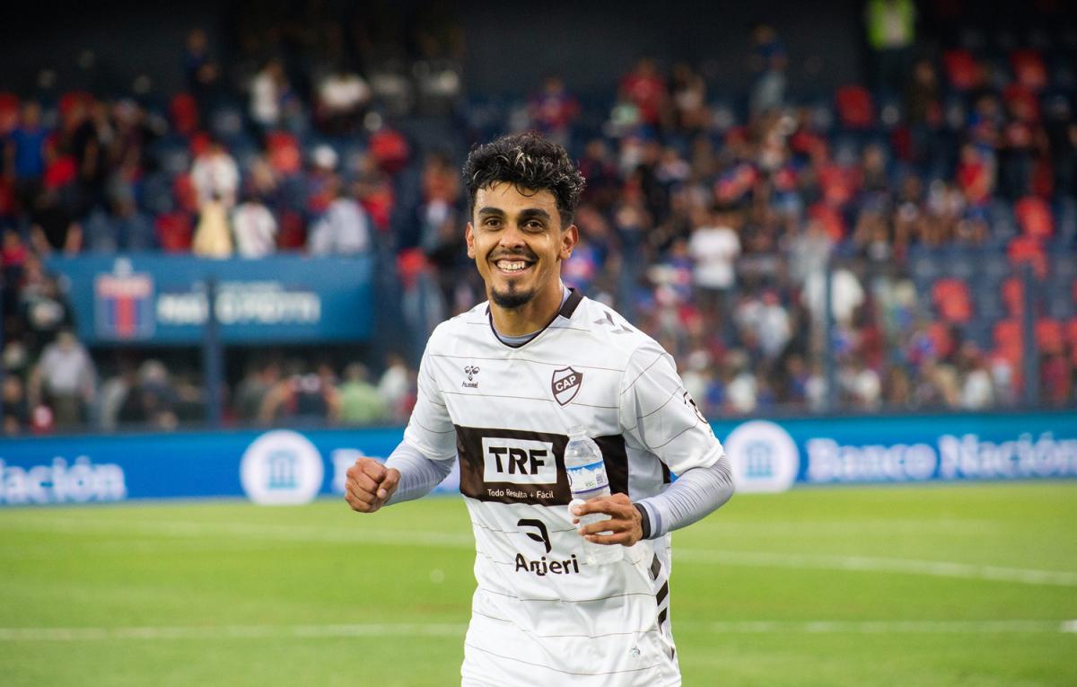 Exclusivo: Vasco tem interesse em atacante paraguaio avaliado em R$ 24 milhões
